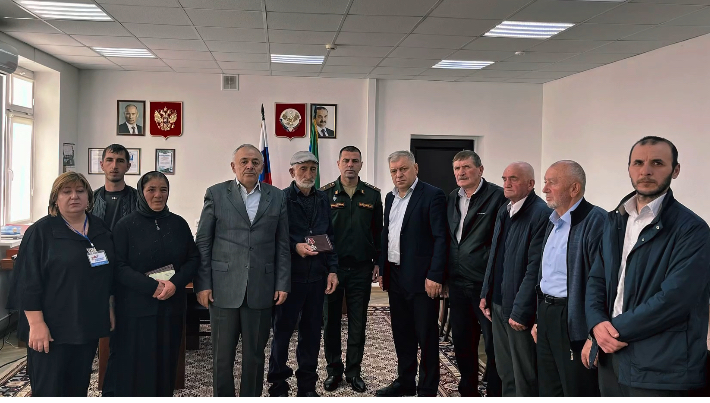 Награды героев получили их родные